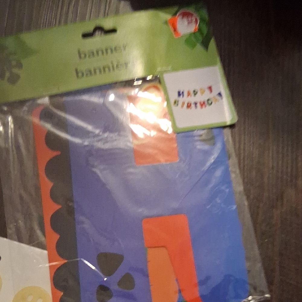 Kids' Wild Jungle Party Hat & Supplies Set -  Multicolor - Picture 9 of 12